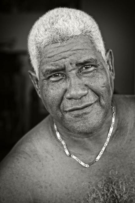 Loke Wolfgang - Retratos Cubanos Kubanische Portraits   5 - Cadena De Oro Goldkette