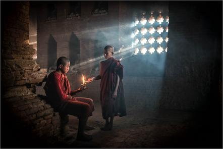 Platz 10 - Ursula Bruder - Monks of Myanmar