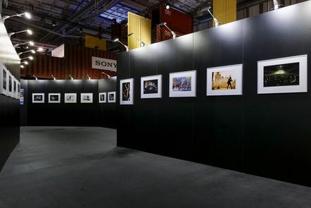 DVF-Ausstellung bei der Photopia Hamburg 2021 - 001 - © WE