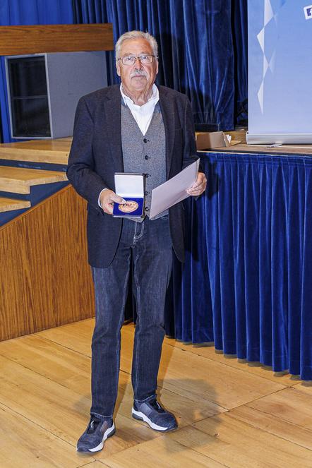 Ehrung für Wolfgang Craen, Vorsitzender DVF Rheinland - 40 Jahre Mitglied im DVF