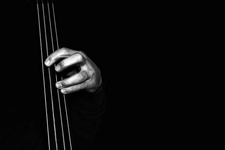 Platz 7 - Pinkl Albert J. - Foto-Desperados - Play the double bass